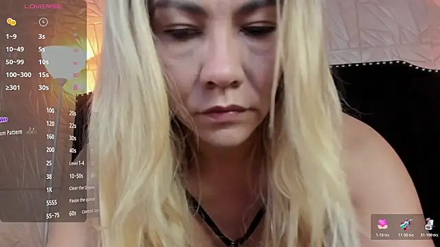 JennyRouse01 online show from October 24, 2025, 11:09 am