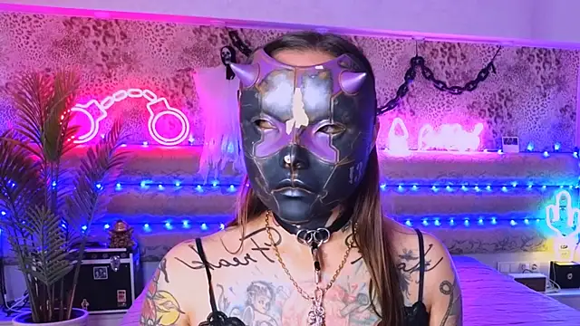 Cool Freak  online show from October 27, 2025, 10:27 am