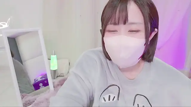 Snapshot of Yuu__k chatting on January 11, 2025, 5:07 pm Yuu  k online show from January 11, 2025, 5:07 pm