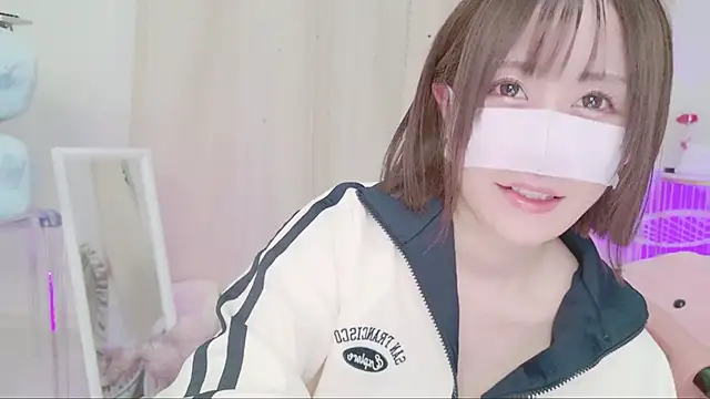 Snapshot of Yuu__k chatting on January 18, 2025, 2:12 pm Yuu  k online show from January 18, 2025, 2:12 pm