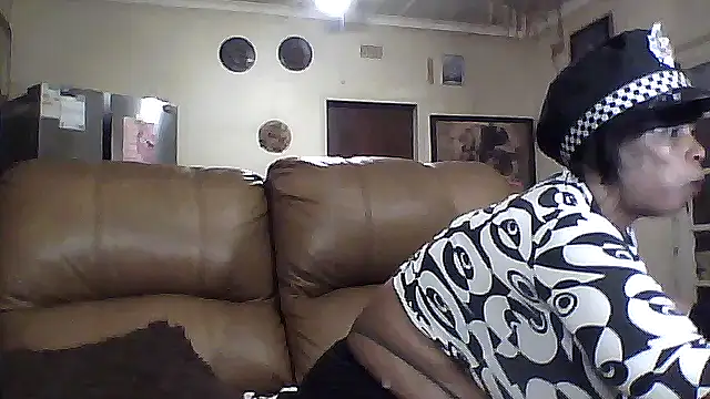 Gucci Bx online show from October 14, 2025, 10:20 pm