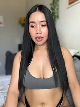 Snapshot of JazzieXo chatting on February 28, 2025, 9:33 pm JazzieXo online show from February 28, 2025, 9:33 pm