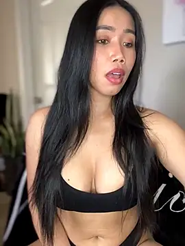 JazzieXo online show from February 19, 2026, 8:50 pm