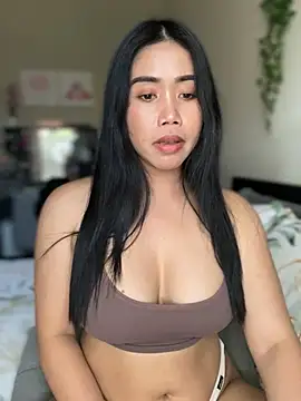 Snapshot of JazzieXo chatting on December 9, 2024, 9:26 pm JazzieXo online show from December 9, 2024, 9:26 pm