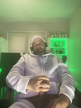 Snapshot of Cristian-Brayan chatting on January 18, 2025, 1:29 pm Cristian-Brayan online show from January 18, 2025, 1:29 pm