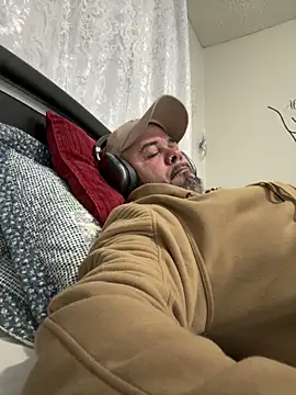 Cristian-Brayan online show from November 11, 2025, 11:49 am