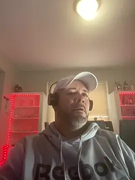 Snapshot of Cristian-Brayan chatting on February 11, 2025, 1:20 pm Cristian-Brayan online show from February 11, 2025, 1:20 pm