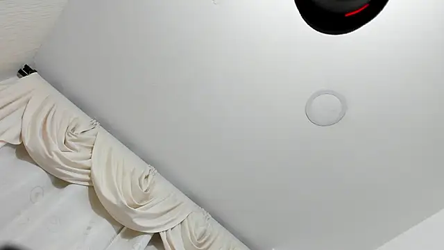 Snapshot of sarita_loven chatting on February 17, 2026, 4:43 am sarita loven online show from February 17, 2026, 4:43 am