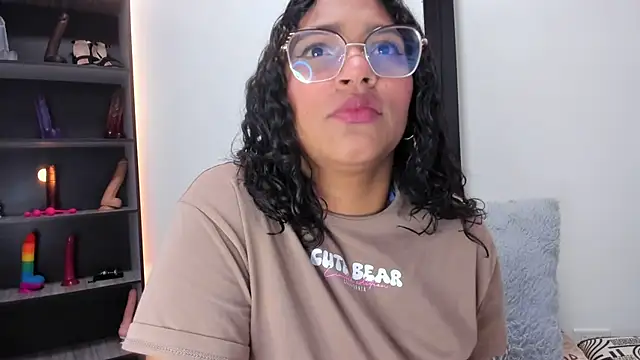 Snapshot of iriss_25 chatting on March 15, 2025, 10:13 am iriss 25 online show from March 15, 2025, 10:13 am