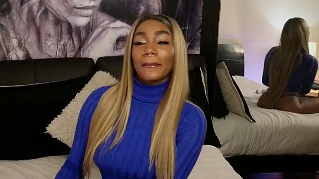 emely brandon online show from November 7, 2025, 4:17 am