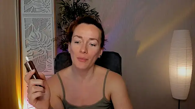 RebeccaMartinez online show from April 9, 2026, 7:25 am