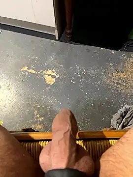 Snapshot of mattexhibe chatting on January 15, 2026, 8:34 pm mattexhibe online show from January 15, 2026, 8:34 pm