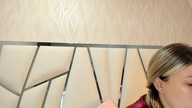 Snapshot of kimberly7_ chatting on October 19, 2025, 11:35 am kimberly7 online show from October 19, 2025, 11:35 am