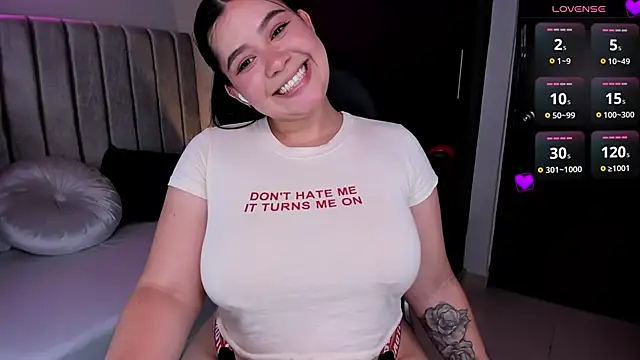 daniela hornny online show from February 21, 2025, 3:34 am