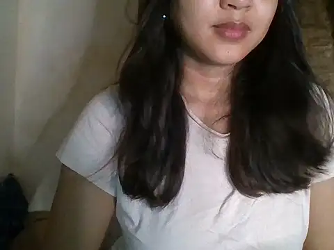 Snapshot of _smiling4u_ chatting on July 25, 2026, 1:50 pm smiling4u online show from July 25, 2026, 1:50 pm