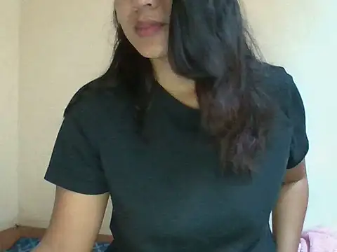 Snapshot of _smiling4u_ chatting on July 13, 2026, 1:38 am smiling4u online show from July 13, 2026, 1:38 am