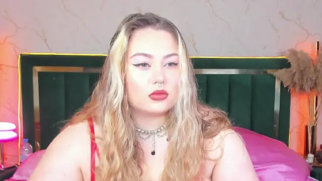 Snapshot of rosal1a chatting on July 14, 2026, 6:25 pm rosal1a online show from July 14, 2026, 6:25 pm