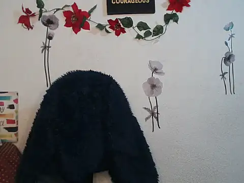 Liamiler01  online show from March 23, 2025, 2:26 am