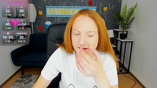 Snapshot of JeannieFox_ chatting on September 15, 2025, 6:25 am JeannieFox online show from September 15, 2025, 6:25 am