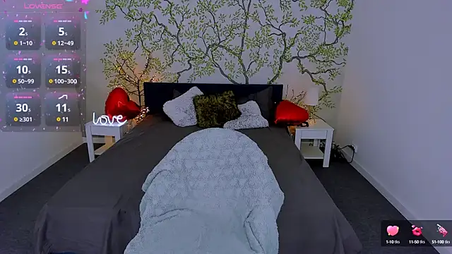 Snapshot of JeannieFox_ chatting on February 12, 2025, 2:21 pm JeannieFox online show from February 12, 2025, 2:21 pm