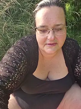 XxGipsyxX online show from June 18, 2026, 4:12 pm