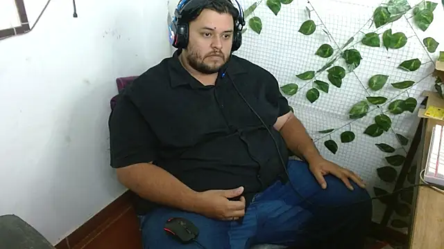 Snapshot of altairstudiosvip_ chatting on October 11, 2025, 1:23 pm altairstudiosvip  online show from October 11, 2025, 1:23 pm