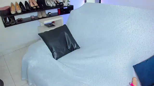 Snapshot of BellaFlaming chatting on February 2, 2026, 10:47 am BellaFlaming online show from February 2, 2026, 10:47 am