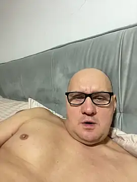 Snapshot of vanjbi45 chatting on January 6, 2025, 6:25 am vanjbi45 online show from January 6, 2025, 6:25 am