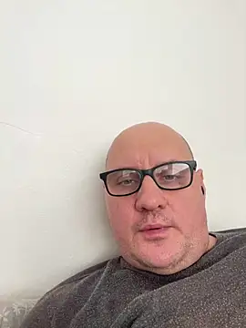 Snapshot of vanjbi45 chatting on February 18, 2025, 1:22 pm vanjbi45 online show from February 18, 2025, 1:22 pm