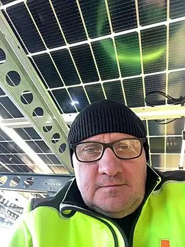 Snapshot of vanjbi45 chatting on March 5, 2025, 10:44 am vanjbi45 online show from March 5, 2025, 10:44 am