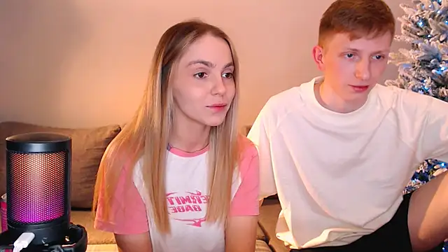 juliaanddima online show from January 9, 2026, 10:06 pm