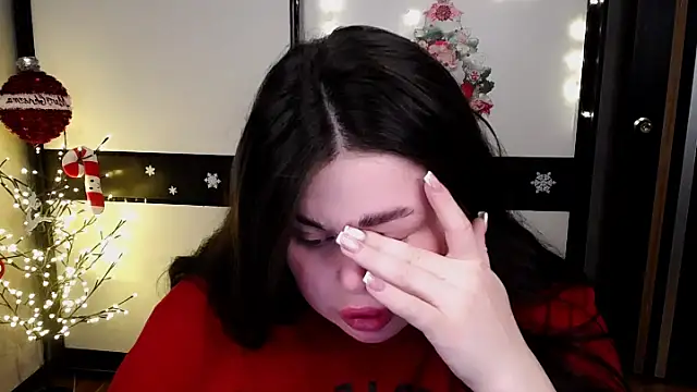 Emily Mo online show from December 3, 2025, 7:08 am