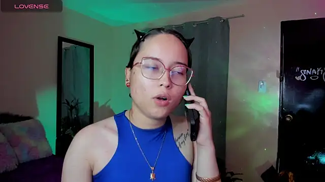 shantalc3rezo online show from February 16, 2026, 7:45 pm