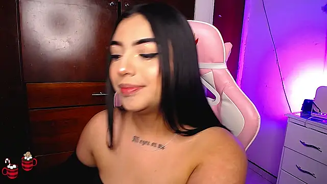 Snapshot of eva_six chatting on January 4, 2025, 11:38 pm eva six online show from January 4, 2025, 11:38 pm