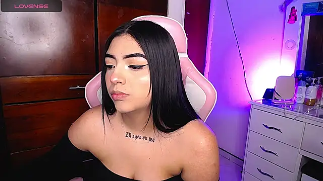 Snapshot of eva_six chatting on February 25, 2025, 1:41 am eva six online show from February 25, 2025, 1:41 am