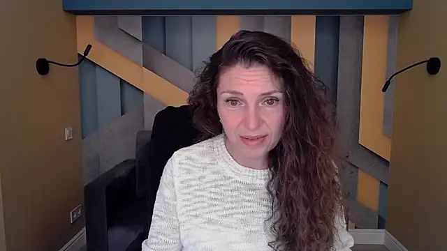 EllaLong online show from September 27, 2025, 11:38 am