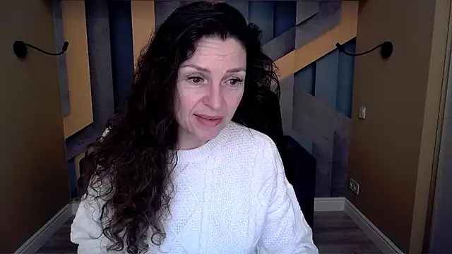 EllaLong online show from February 28, 2026, 12:38 pm