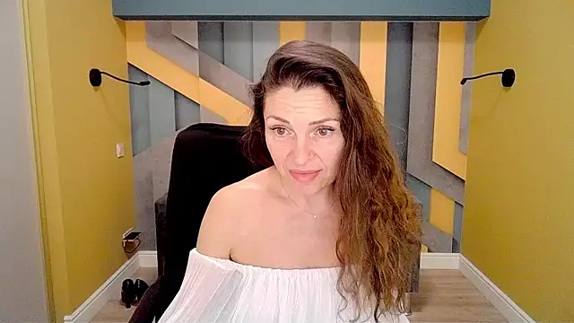 EllaLong online show from February 14, 2025, 3:36 pm