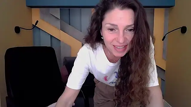 EllaLong online show from October 4, 2025, 11:34 am