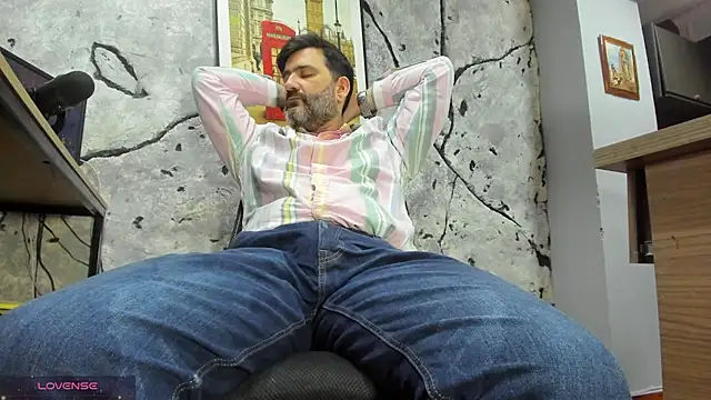 Maxi TheBigDaddy online show from March 4, 2026, 12:13 pm