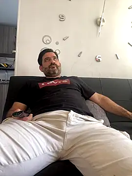 Maxi TheBigDaddy online show from November 22, 2025, 5:34 pm