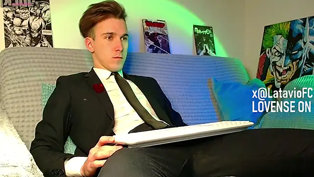 Midnighter  online show from April 28, 2026, 12:20 am