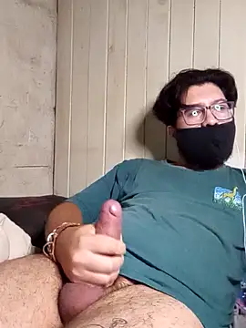 Kakashi013 online show from May 8, 2026, 2:59 am