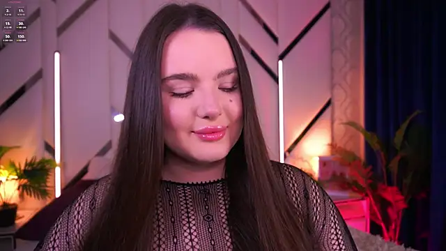 Snapshot of CuteAmberr chatting on December 23, 2025, 12:33 am CuteAmberr online show from December 23, 2025, 12:33 am