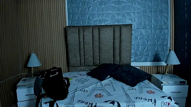 charlottewhitte online show from February 17, 2026, 11:18 am