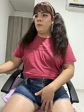 Snapshot of Violetacam_05 chatting on September 20, 2025, 10:53 am Violetacam 05 online show from September 20, 2025, 10:53 am