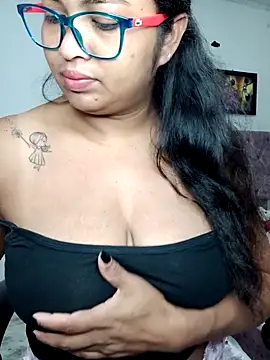 Snapshot of chalohott chatting on February 5, 2026, 10:55 am chalohott online show from February 5, 2026, 10:55 am