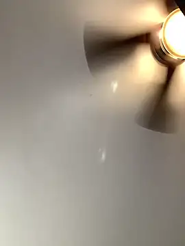 QueenNuttCollector online show from April 1, 2026, 4:04 pm