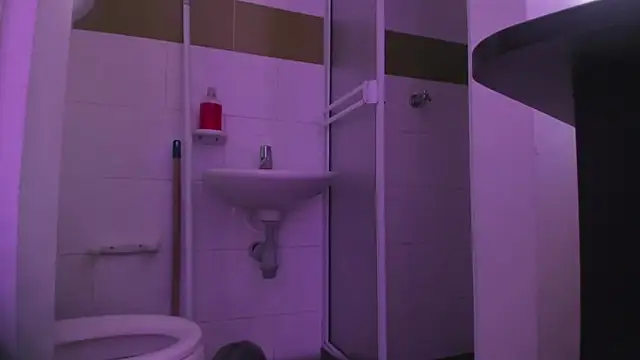 izaro22 online show from November 27, 2025, 2:45 am