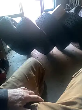 Themechanic420 online show from December 3, 2024, 10:23 pm